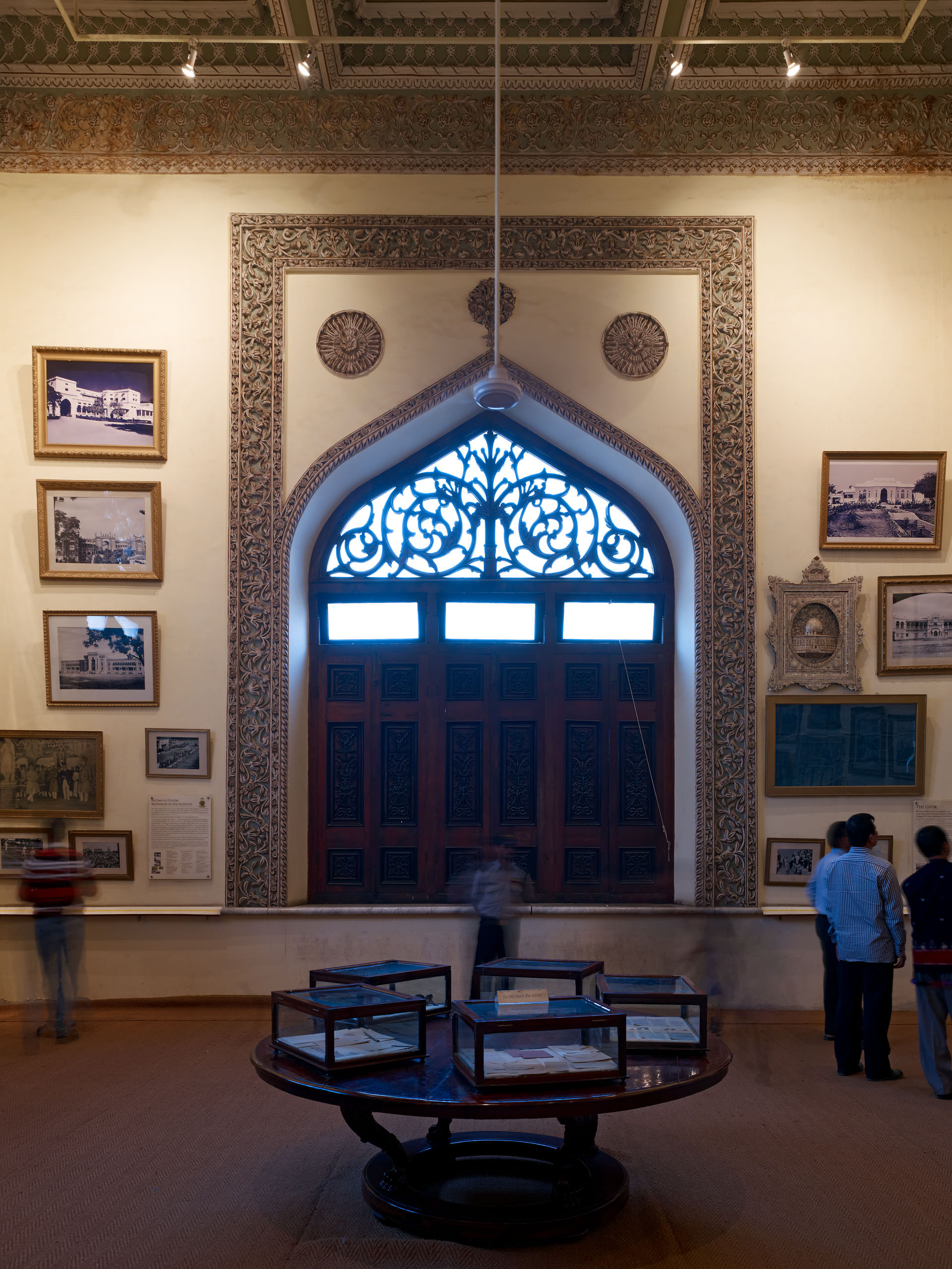 E11318 AP45 026483 j2560